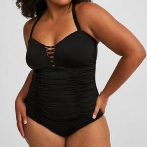 Torrid Women’s NWT’s Plus Size Wireless Lattice One-Piece Black Swimsuit Size 2X